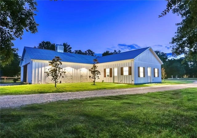 113 Hano (barn) Road, Madisonville