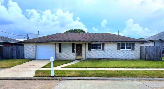 2716 Volpe Drive, Chalmette