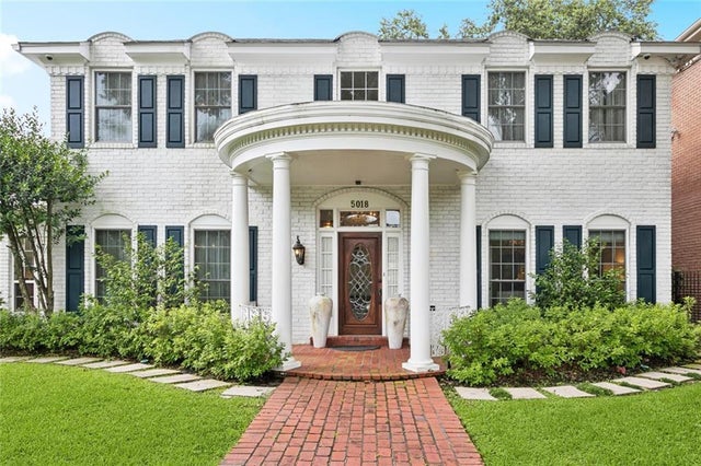 5018 Street Charles Av, New Orleans