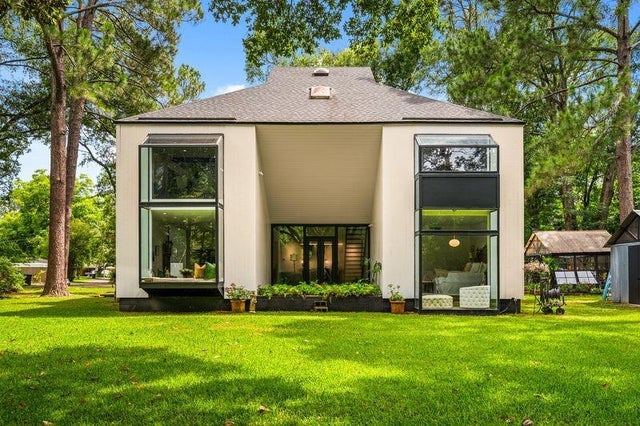 5706 Dyer Drive, Alexandria