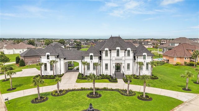 276 Cape Breton Drive, Slidell