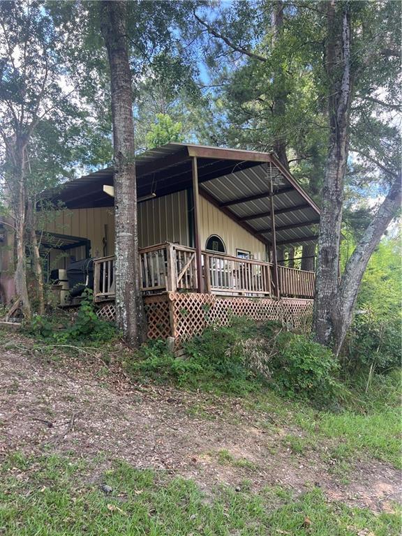 160 Scarborough Road, Trout