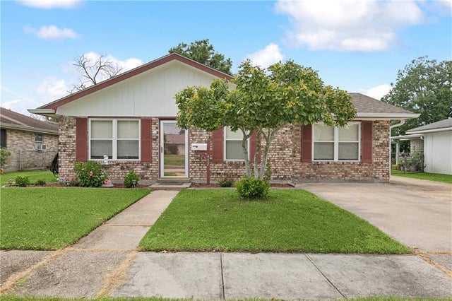 772 Oakwood Drive, Terrytown