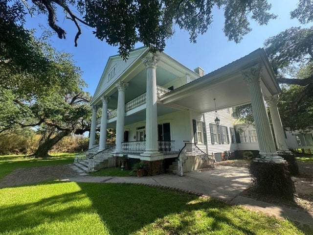 99 Main Street, Franklin