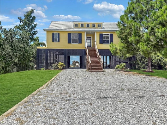 419 Carr Drive, Slidell