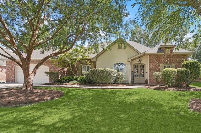 142 Acadian Lane, Mandeville