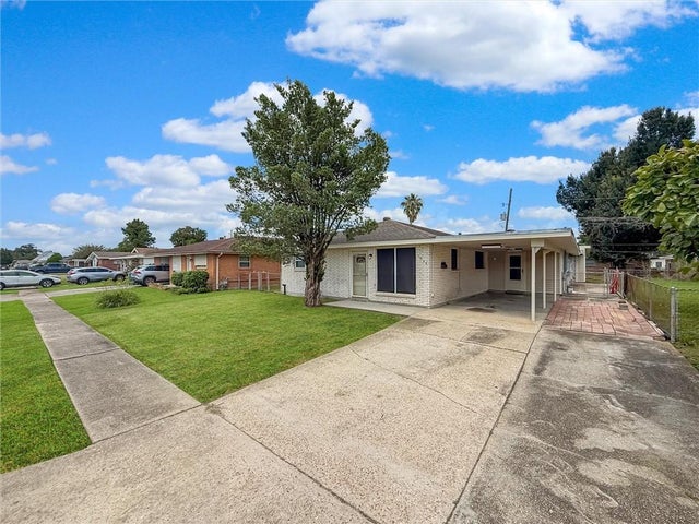 1349 Dogwood Drive, Harvey