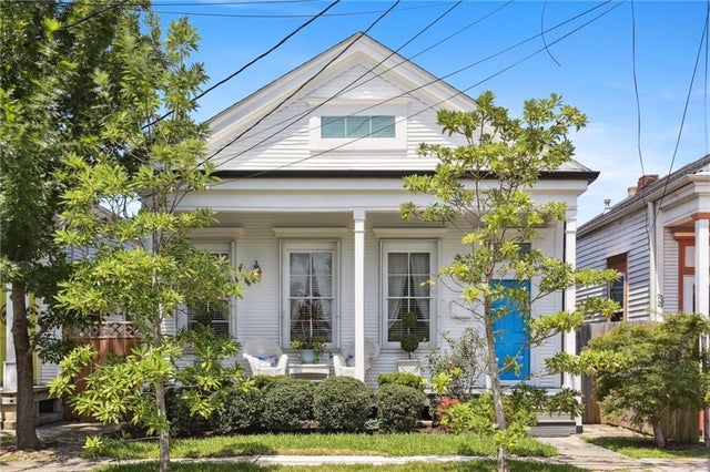8829 Hickory Street, New Orleans