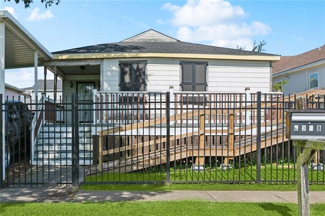 6308 Peoples Av, New Orleans