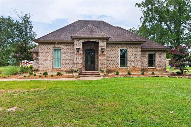 591 Nation Road, Deville