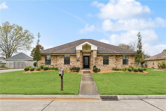 3404 Lake Des Allemands Drive, Harvey