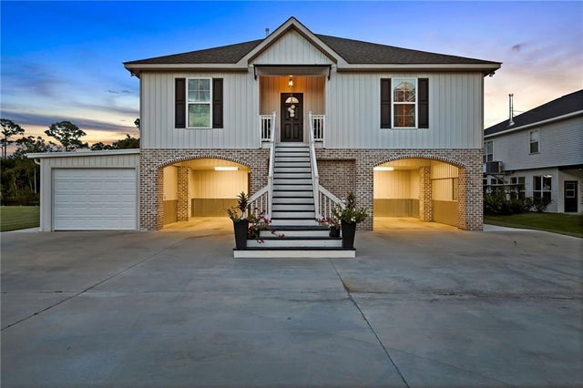 20550 Fairway Drive, Springfield