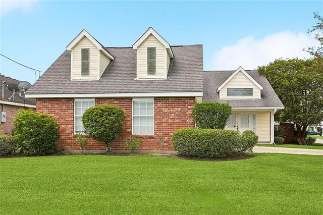 1010 Main Street, Belle Chasse