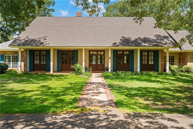 388 Peninsula Drive, Natchitoches