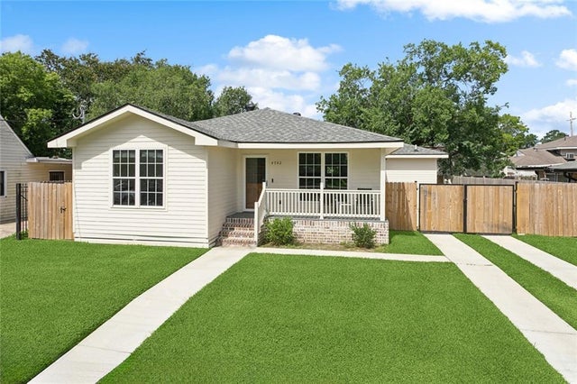 4742 Louisa Drive, New Orleans