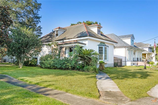 5672 Rosemary Place, New Orleans