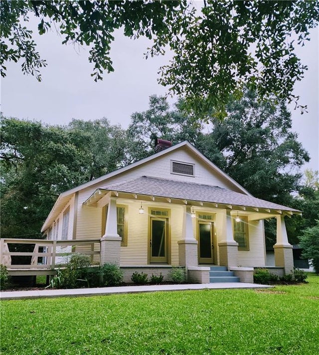 1618 N Columbia Street, Covington