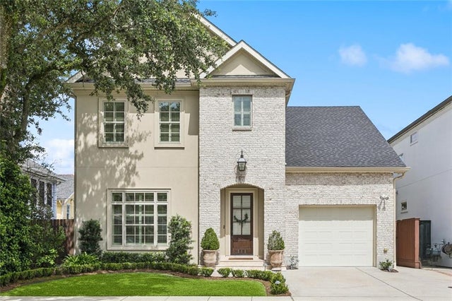 111 Rosewood Drive, Metairie