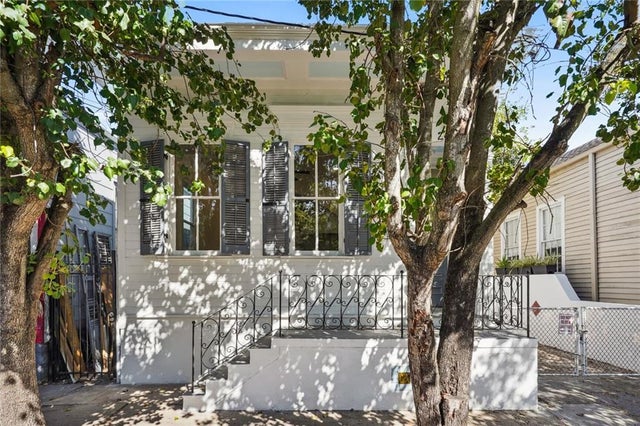 2417 Royal Street, New Orleans