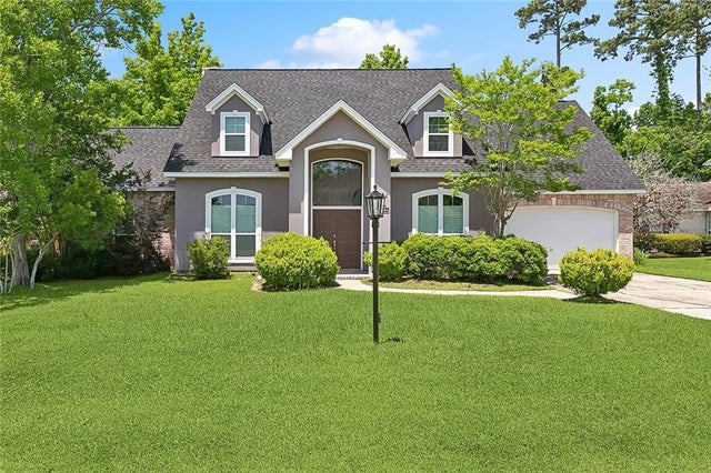 1424 Woodmere Drive, Mandeville