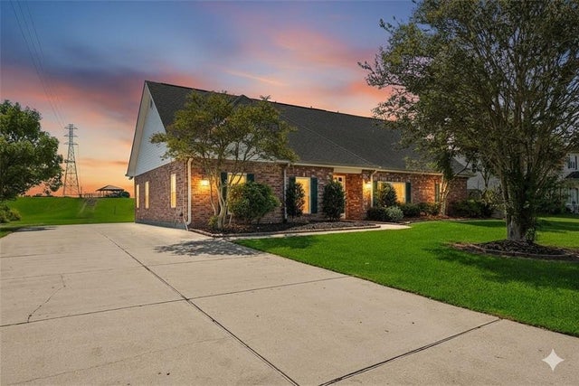 101 Field Street, Belle Chasse