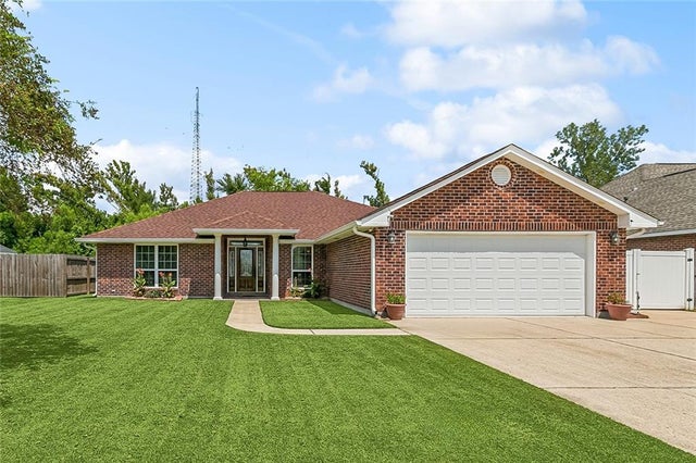 380 Oak Point Drive, La Place