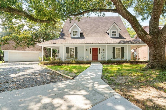 3 Mary Ridge Court, River Ridge