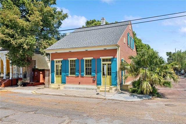 3829 Dauphine Street, New Orleans
