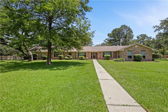 128 Rue Charlemagne Drive, Slidell