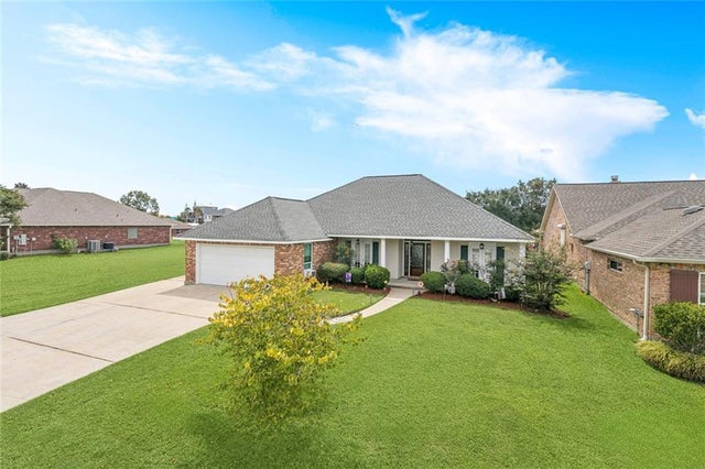 414 Moonraker Drive, Slidell