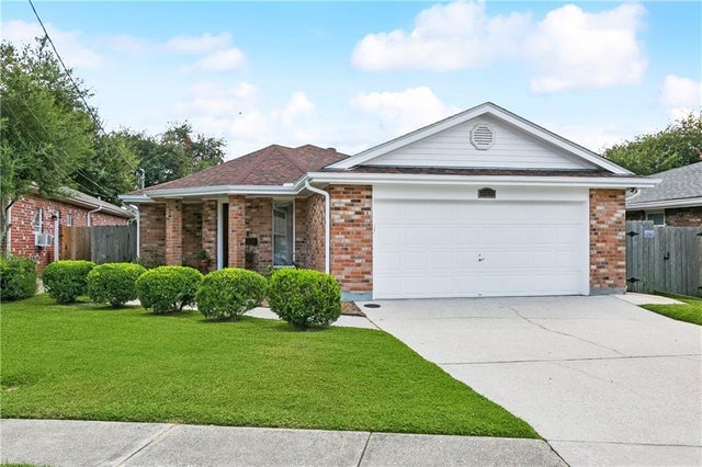 4828 Meadowdale Street, Metairie