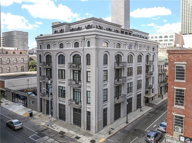 416 Common Street 6, New Orleans