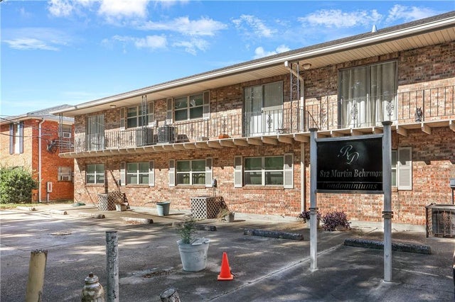 812 Martin Behrman Av M, Metairie