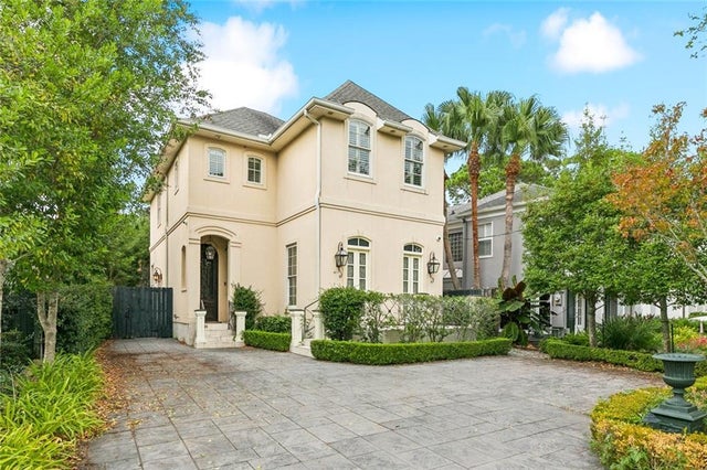 180 E Oakridge Park, Metairie