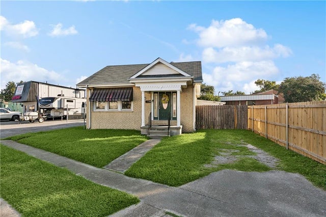 409 Newman Av, Jefferson