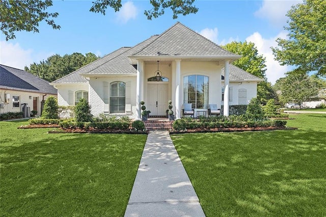 3501 Stream Court, Mandeville