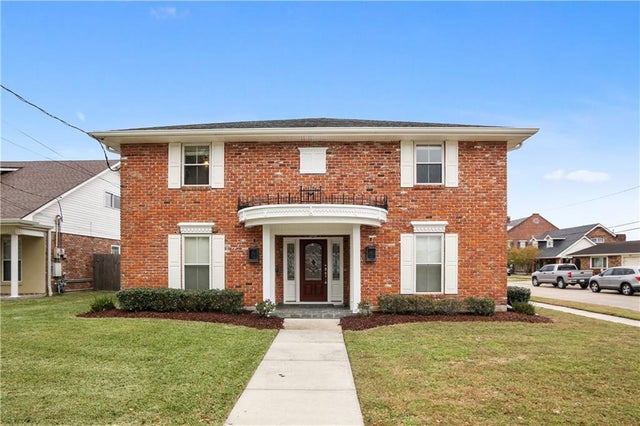 4901 Sunny Place, Metairie