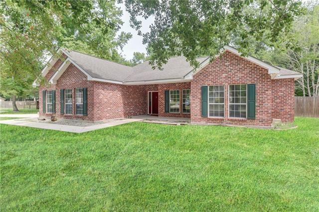 30167 East Street, Lacombe