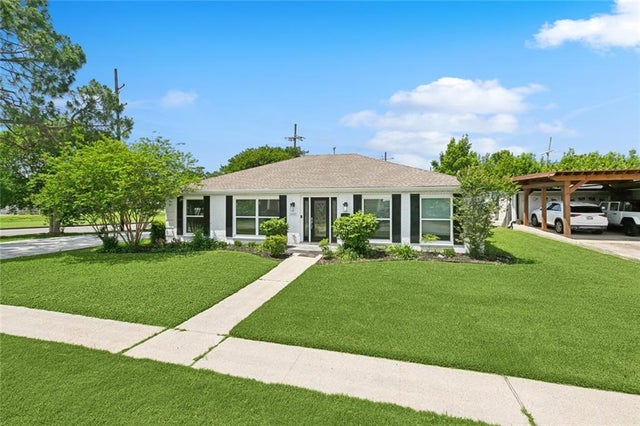 4400 Cleveland Place, Metairie