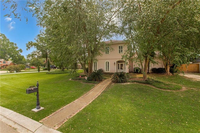 615 River Oaks Drive, Covington