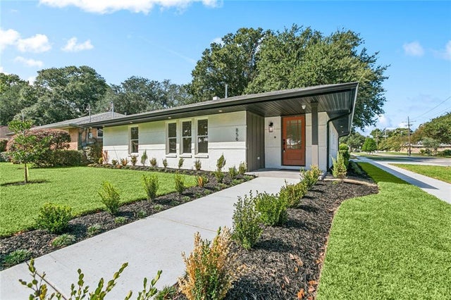 856 Brockenbraugh Court, Metairie