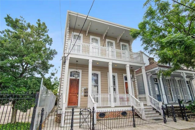 1416 Carondelet Street C, New Orleans