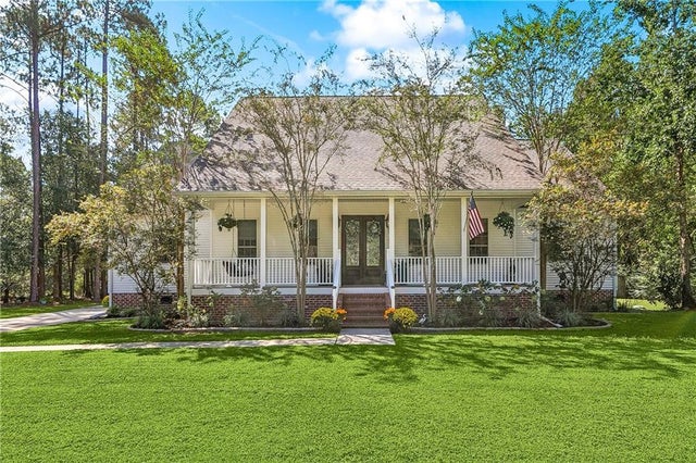 328 Williamsburg Drive, Mandeville