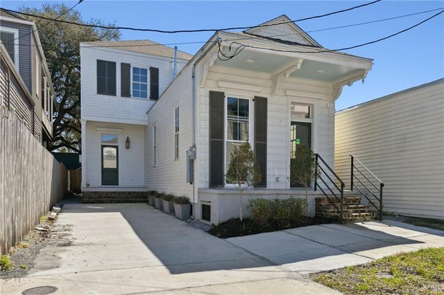 3324 Camp Street, New Orleans