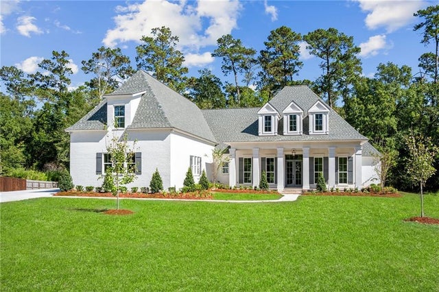 370 N Tallowwood Drive, Covington