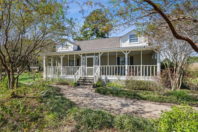 22095 Highway 40 Hy, Bush