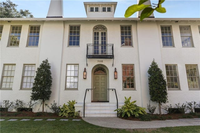 7008 Chestnut Street 202, New Orleans