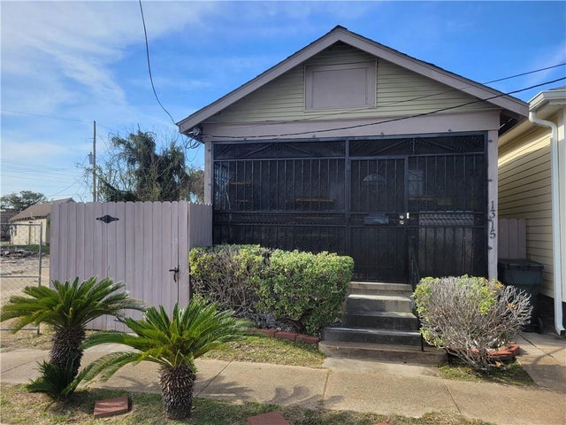 1315 S Salcedo Street, New Orleans