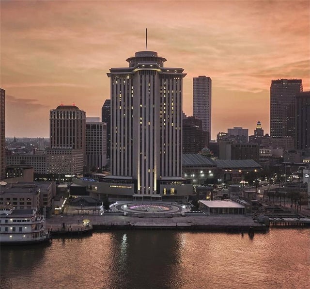 2 Canal Street 2308, New Orleans