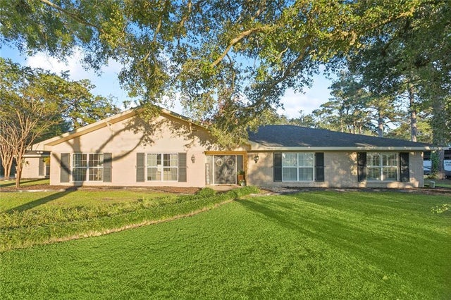 57042 Allen Road, Slidell